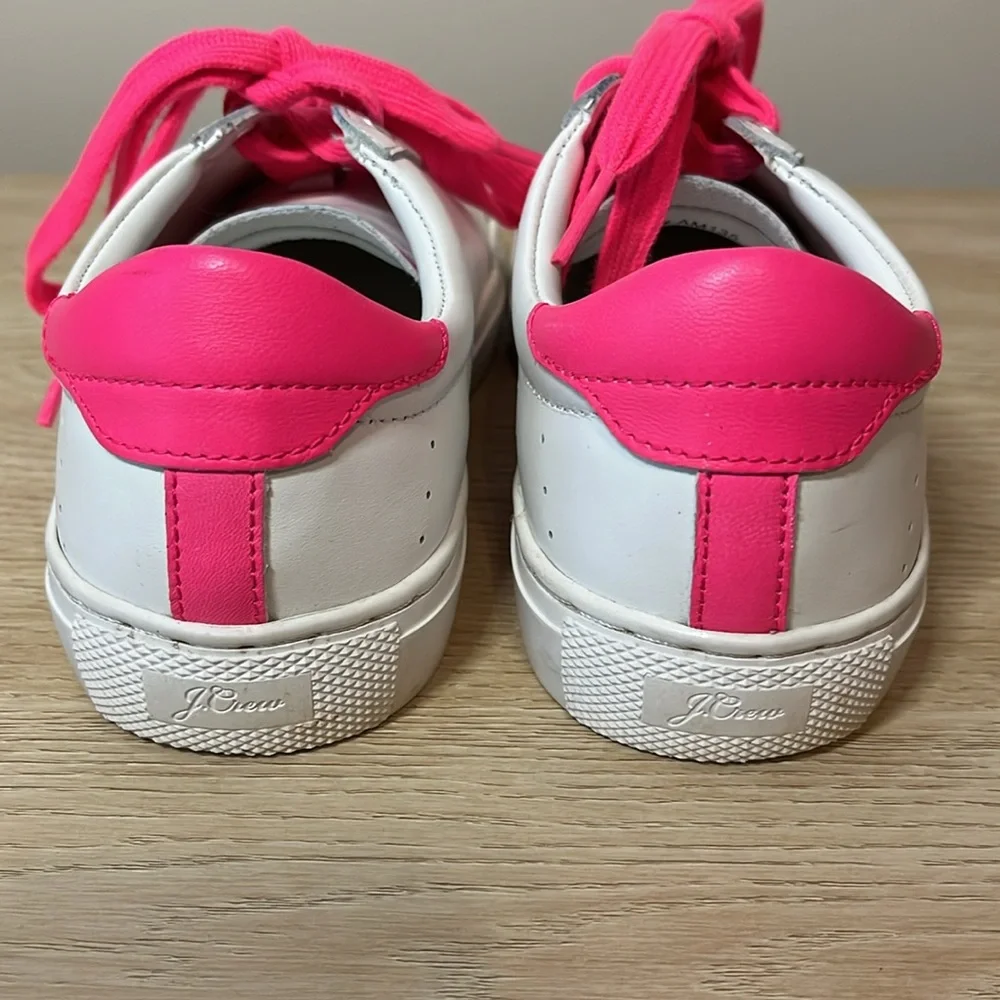 J. Crew Saturday white leather sneaker with hot pink trim and laces Size‎ 6